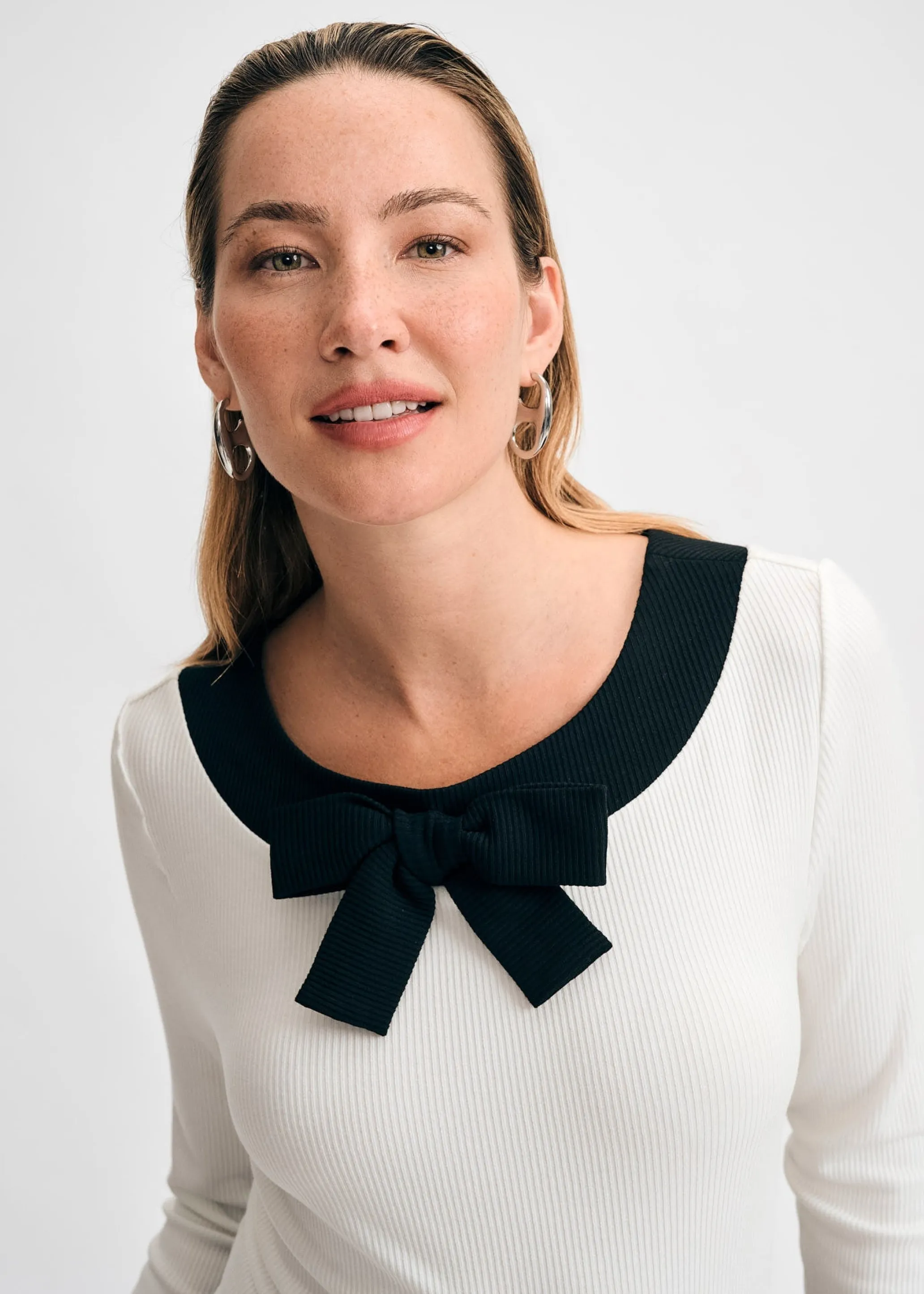 Long-Sleeved Knit Bow Top