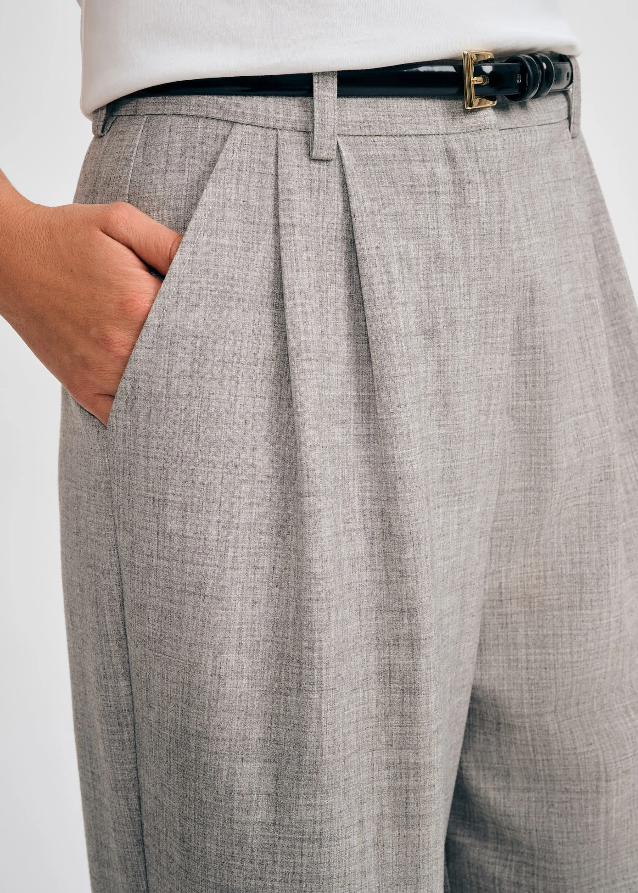 Wide Leg Pleated Pant
